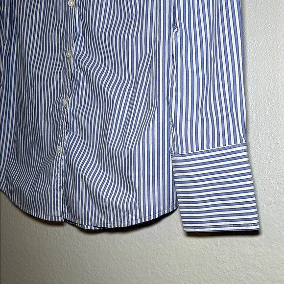 Banana Republic Blue and White Casual Button Down Shirt - Picture 4 of 9
